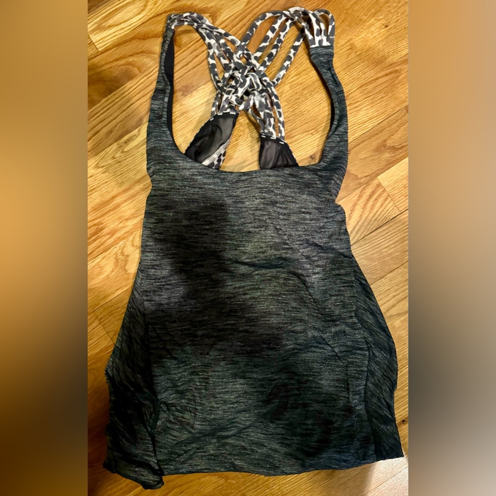Lululemon athletic tank/sports bra combo